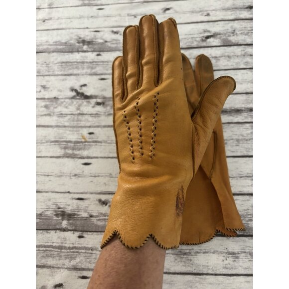 Natalie Deerskin Tan Gold Vintage DEERSKIN LEATHER GLOVES (UNLINED) 7 - Picture 7 of 11